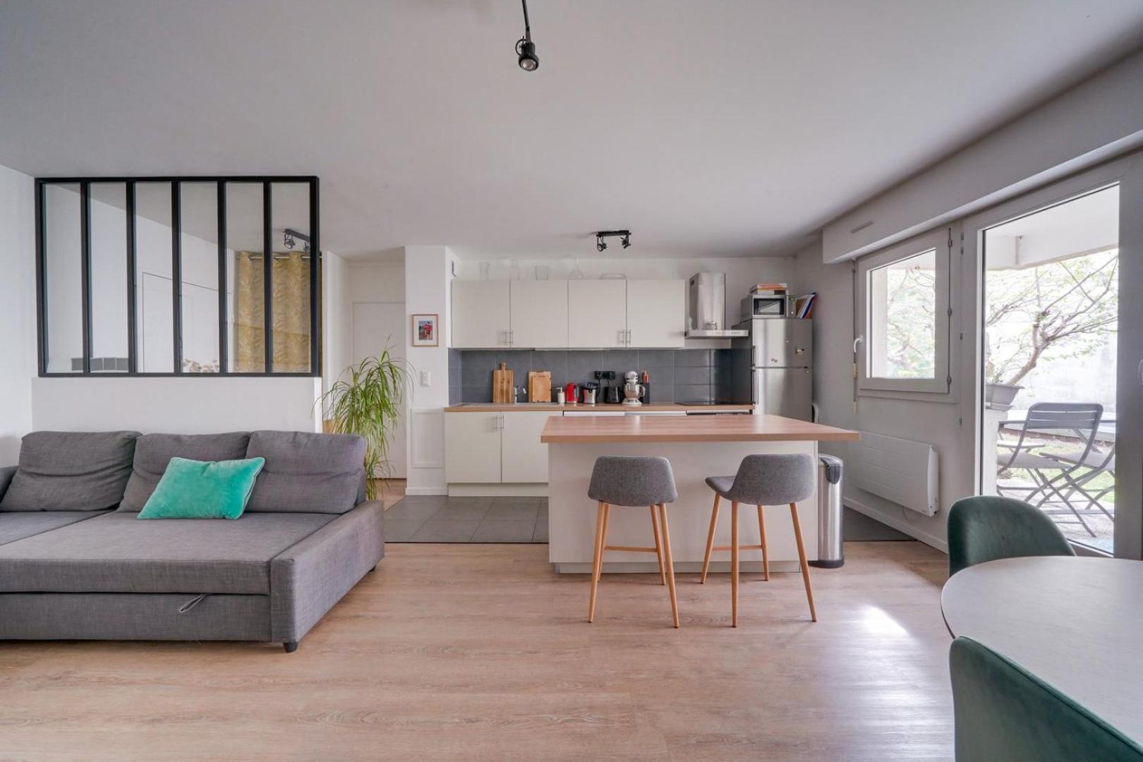 شقة Pleasant Flat In Bordeaux With Terrace And Parking المظهر الخارجي الصورة