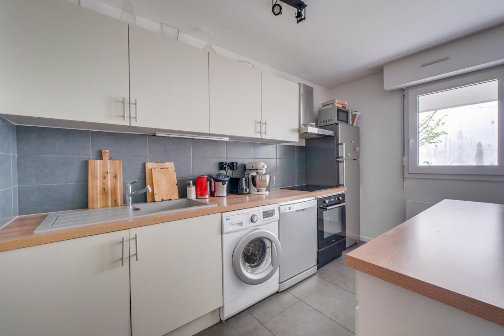 شقة Pleasant Flat In Bordeaux With Terrace And Parking المظهر الخارجي الصورة