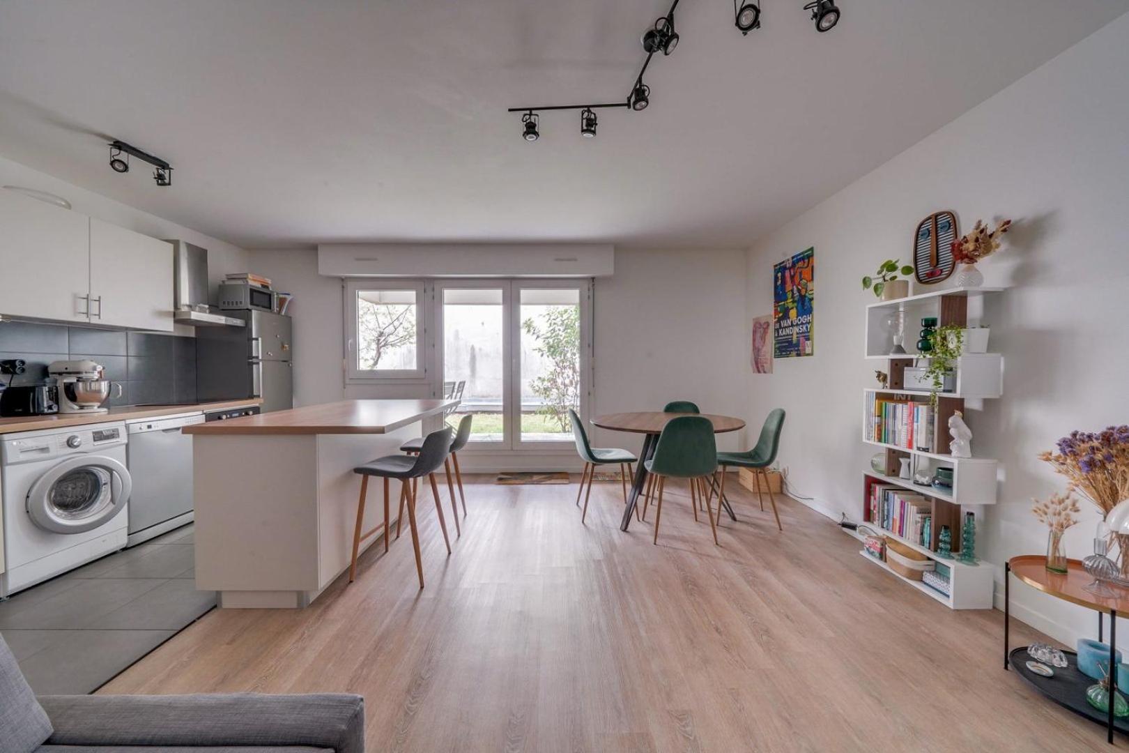 شقة Pleasant Flat In Bordeaux With Terrace And Parking المظهر الخارجي الصورة